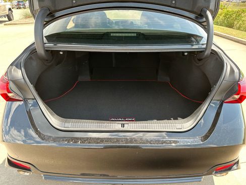 Used 2021 Toyota Avalon TRD image 24