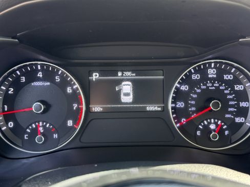 Certified 2024 Kia Forte LXS FWD image 20