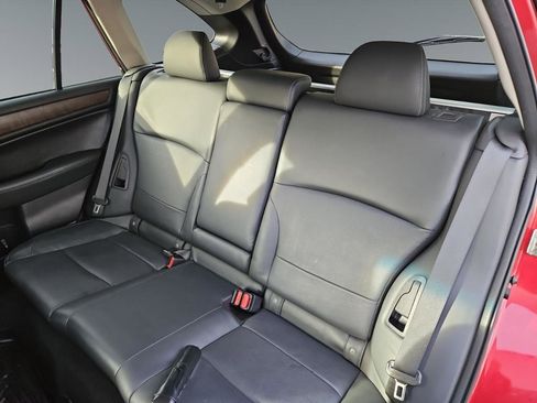 Used 2017 Subaru Outback 2.5i Limited image 13
