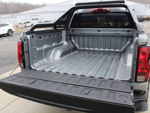 New 2026 Chevrolet Colorado Trail Boss w/ Midnight Edition image 17