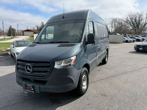 Used 2019 Mercedes-Benz Sprinter 144 image 2