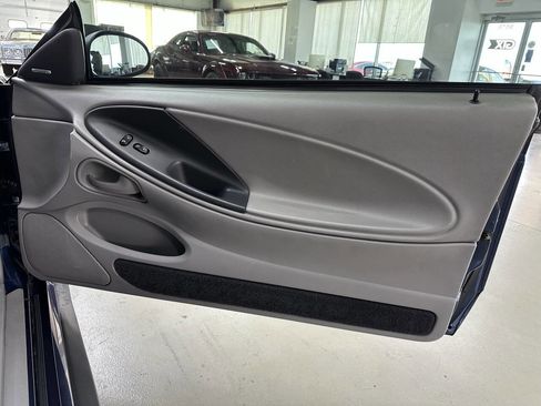 Used 2002 Ford Mustang GT image 14
