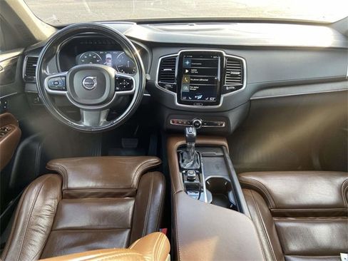 Used 2022 Volvo XC90 T6 Inscription image 10