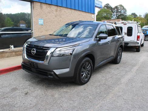 Used 2023 Nissan Pathfinder SV FWD image 5