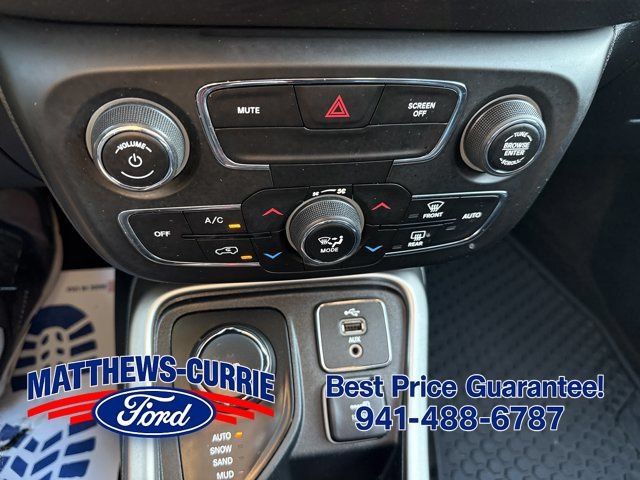 Used 2018 Jeep Compass Latitude w/ Popular Equipment Group AWD/4WD image 18