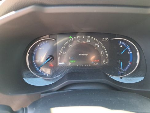 Certified 2024 Toyota RAV4 LE image 20