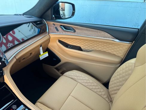 New 2026 Jeep Grand Cherokee L Summit AWD/4WD image 32