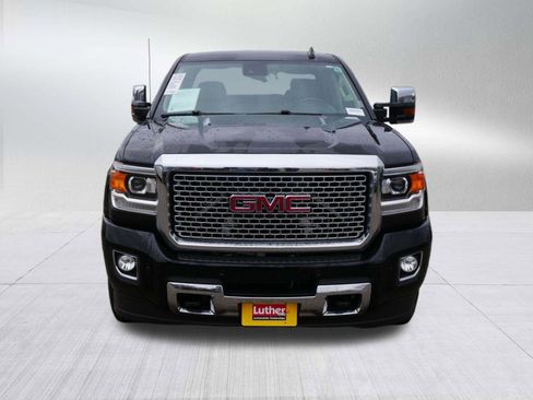 Used 2015 GMC Sierra 3500 Denali w/ Duramax Plus Package image 2