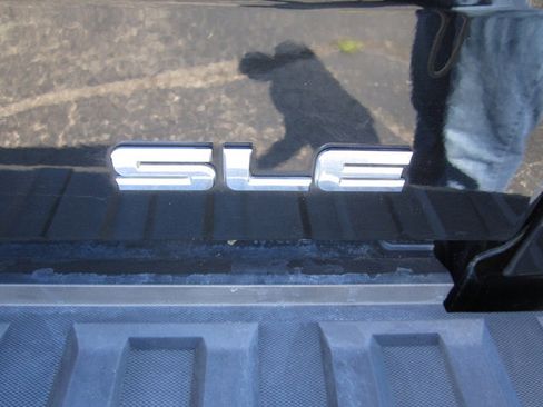 Used 2019 GMC Sierra 1500 SLE w/ SLE Value Package image 31