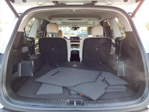 Certified 2022 Kia Telluride EX w/ EX Premium Package image 25