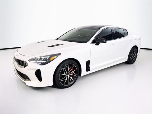 Used 2023 Kia Stinger GT-Line w/ Sun & Sound Package image 15