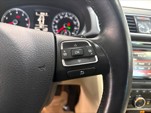 Used 2013 Volkswagen Passat 3.6 SEL Premium FWD image 15
