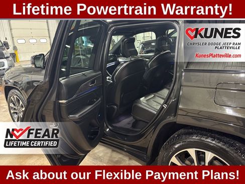 Used 2023 Jeep Grand Cherokee Overland w/ Luxury Tech Group IV image 16