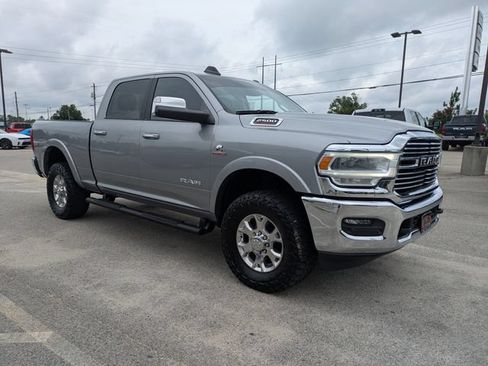Used 2021 RAM 2500 Laramie AWD/4WD image 2