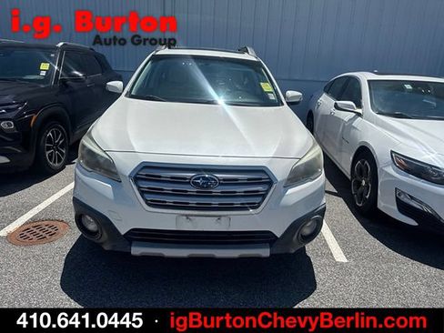 Used 2016 Subaru Outback 2.5i Limited AWD/4WD image 3