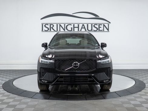 New 2026 Volvo XC60 B5 Core image 2