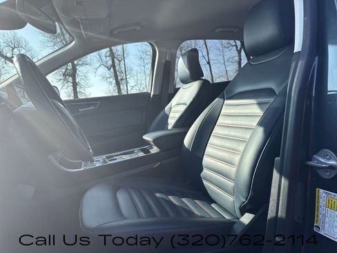 Used 2022 Ford Edge SEL w/ Sport Appearance Package image 13