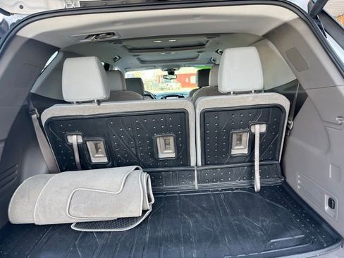 Used 2020 Chevrolet Traverse Premier image 19