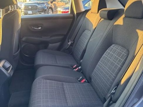 Used 2023 Honda HR-V LX image 10