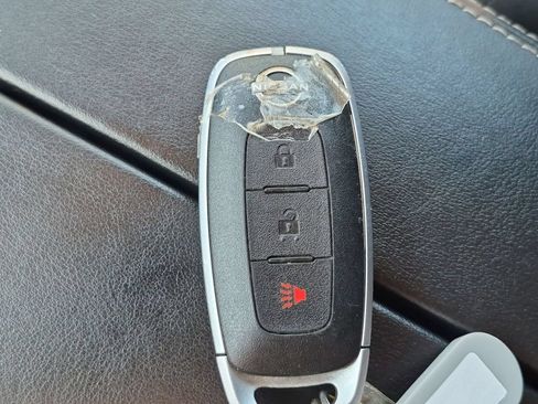 Used 2024 Nissan Rogue S AWD/4WD image 31