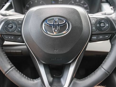 Used 2024 Toyota Corolla SE w/ SE Premium Package FWD image 20