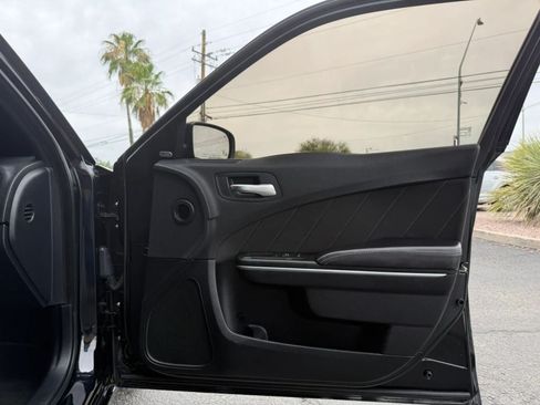 Used 2018 Dodge Charger R/T RWD image 32