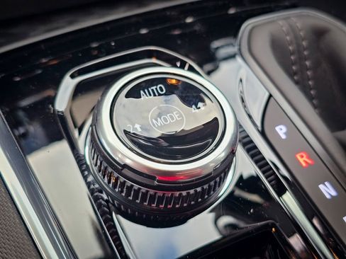 New 2026 GMC Canyon Elevation w/ Convenience Package image 25