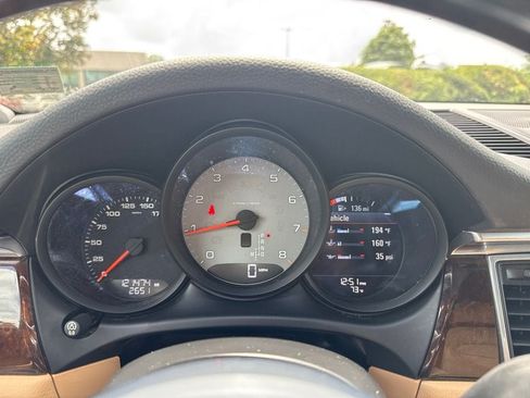 Used 2017 Porsche Macan S AWD/4WD image 7