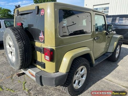 Used 2013 Jeep Wrangler Sahara w/ Connectivity Group AWD/4WD image 3