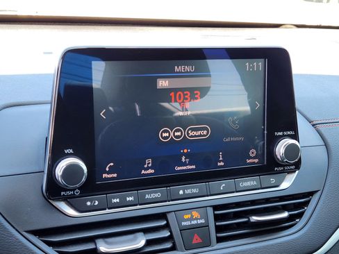 Used 2019 Nissan Altima 2.5 SR w/ SR Premium Package image 21