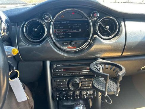 Used 2006 MINI Cooper Convertible FWD image 35