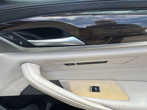 Used 2019 BMW 540i w/ M Sport Package image 31