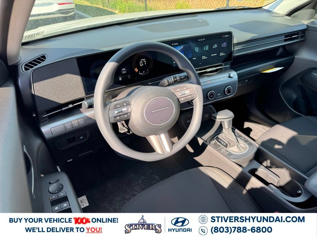 Used 2026 Hyundai Kona SE FWD image 2