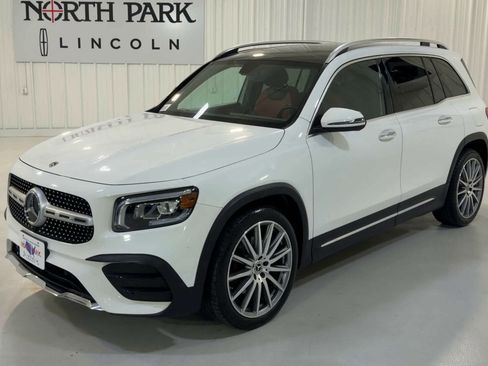 Used 2022 Mercedes-Benz GLB 250 image 5