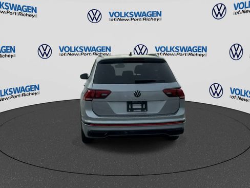 Used 2023 Volkswagen Tiguan SE R-Line FWD image 7