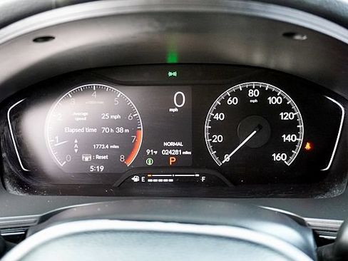 Used 2025 Honda Civic Sport image 31