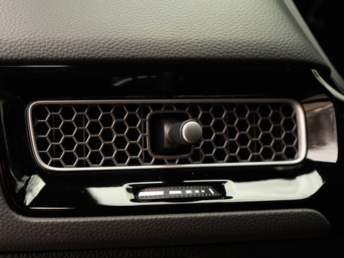 Used 2026 Honda Civic Sport image 38