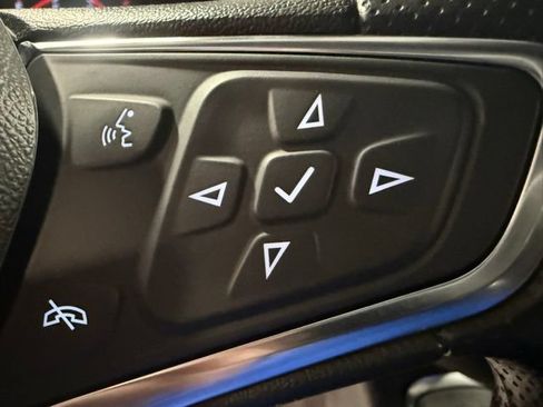 Used 2025 Chevrolet Malibu LT FWD image 16