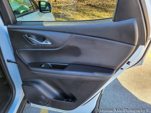 Used 2023 Chevrolet Blazer LT image 30