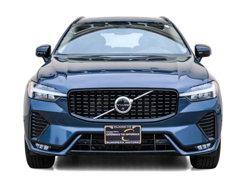 Used 2023 Volvo XC60 B5 Plus image 5