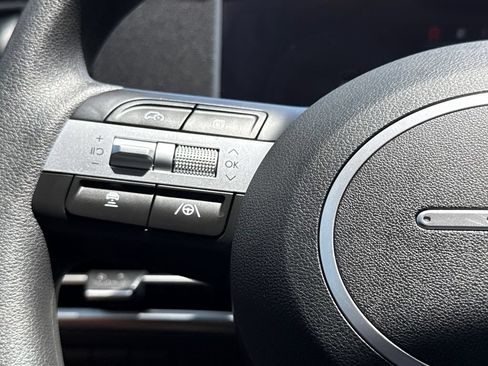 Certified 2025 Hyundai Tucson SEL FWD image 28