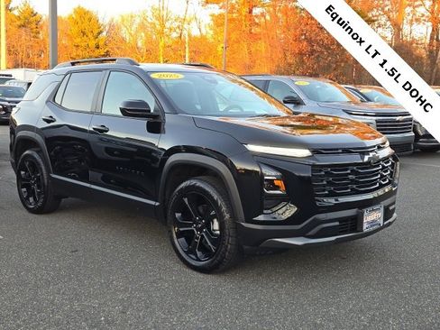 Used 2025 Chevrolet Equinox LT w/ Midnight Edition image 6