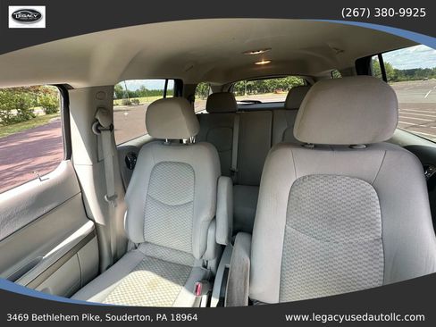 Used 2010 Chevrolet HHR LT w/ LT Preferred Equipment Group image 16