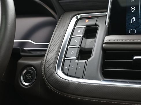 Used 2022 GMC Yukon SLT w/ SLT Premium Package image 28