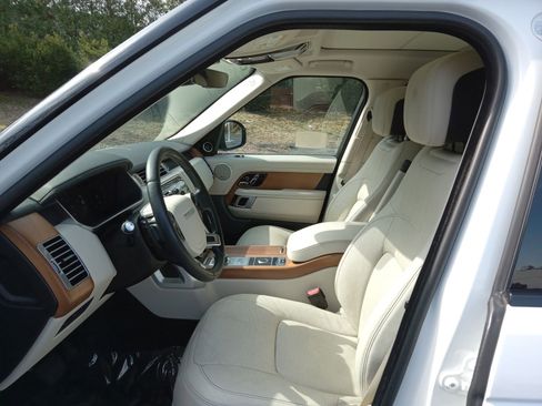 Used 2020 Land Rover Range Rover HSE AWD/4WD image 10