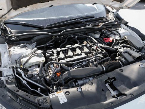 Used 2019 Honda Civic Touring image 50