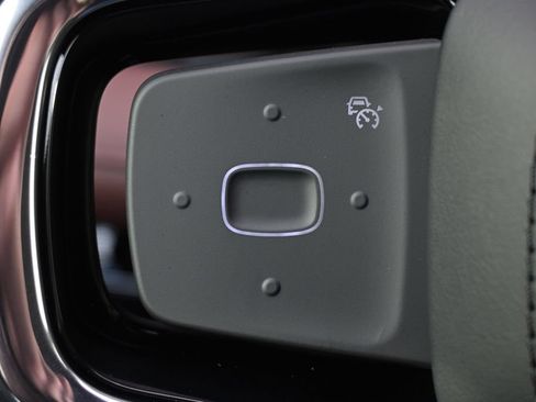 Used 2026 Lincoln Nautilus Reserve AWD/4WD image 33