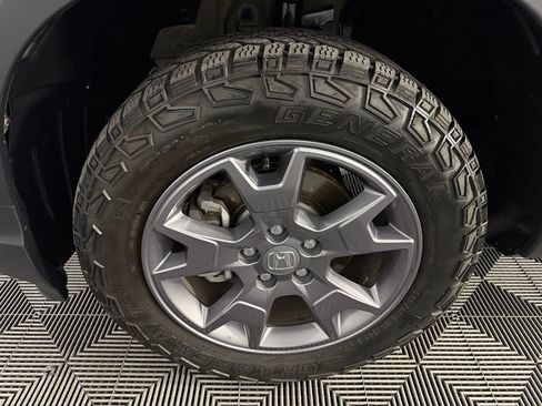 Used 2024 Honda Passport TrailSport image 12