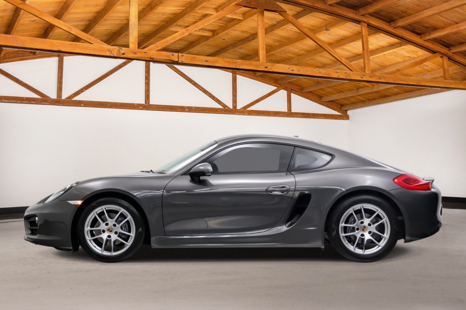 Used 2014 Porsche Cayman RWD image 2