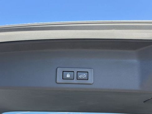 New 2026 Subaru Ascent Limited image 17